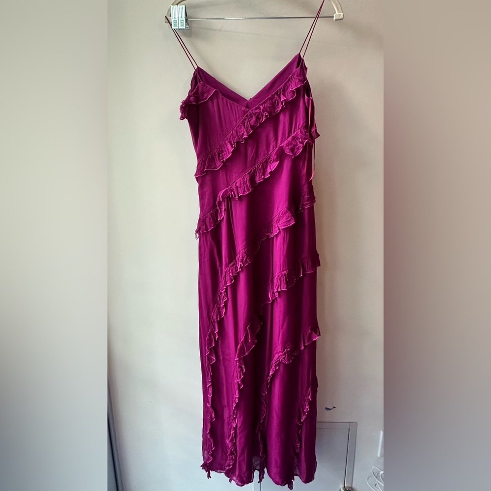 AMUR, Chara Ruffle Evening Gown Purple Sangria, Size 4 | 0910 - Picture 4 of 7